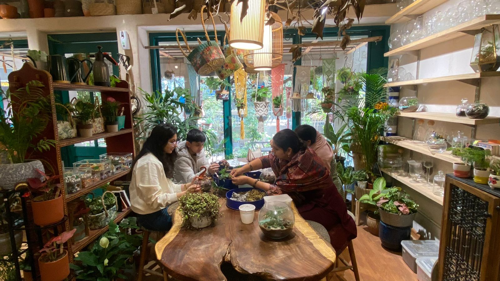 Sunday Terrarium Workshop (Booking Fee)